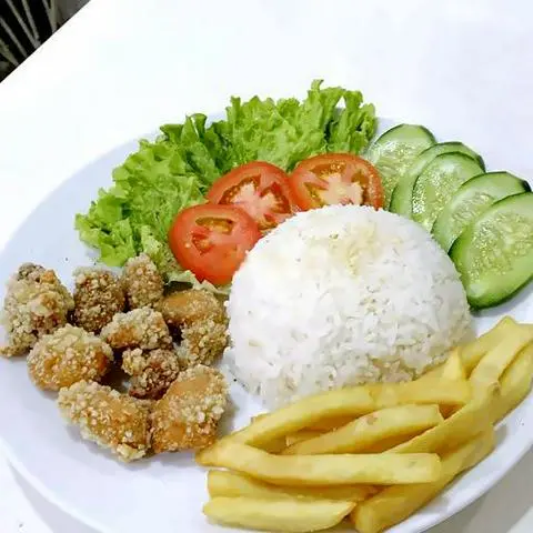 Hình ảnh 鹽酥雞飯 Cơm gà viên