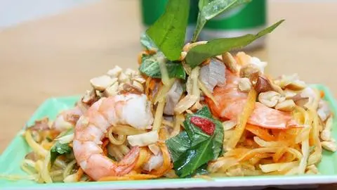 Hình ảnh Gỏi đu đủ đặc biệt