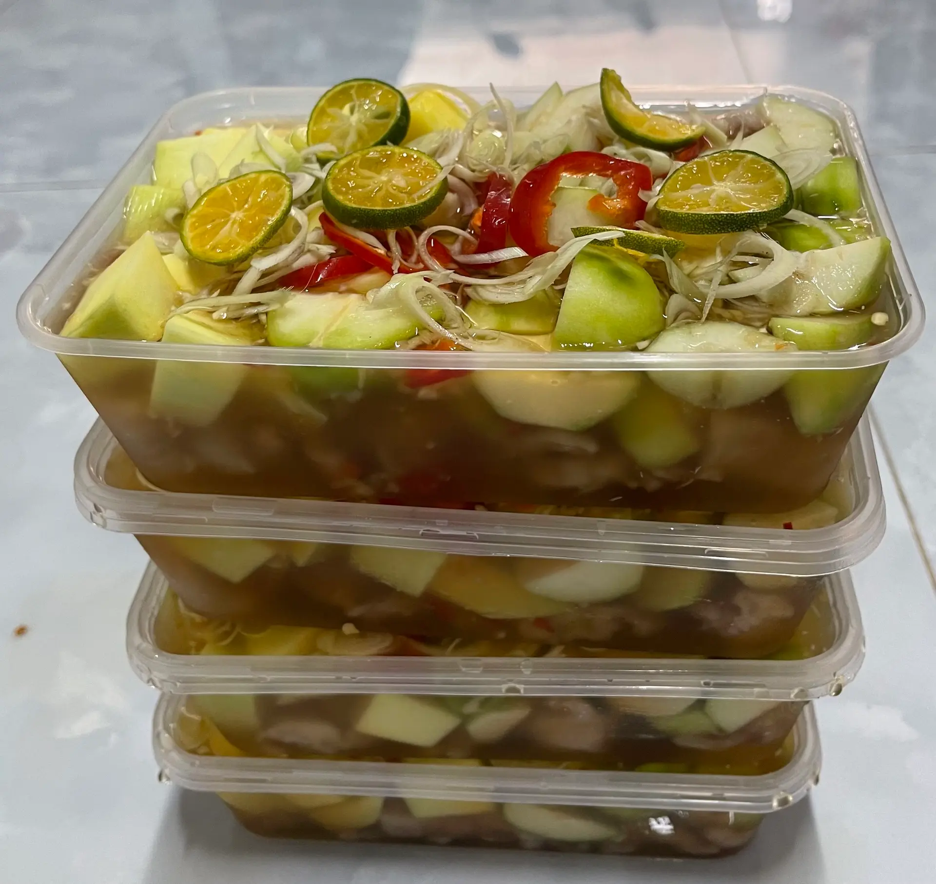 Hình ảnh Chân gà rút xương sả tắc 