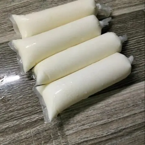 Hình ảnh combo 4 sữa chua bịch