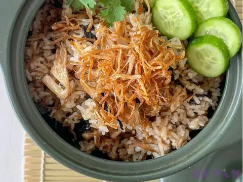 Hình ảnh Cơm Chiên Cháy Tỏi Chà Bông