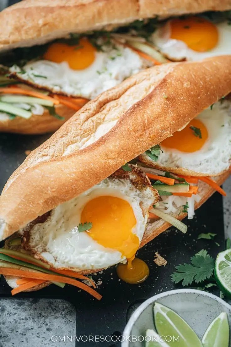 Hình ảnh Bánh mì ốp la 2 trứng