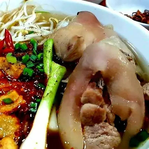 Hình ảnh Hủ tiếu giò heo - sườn sụn