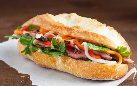 Hình ảnh Bánh mì thập cẩm