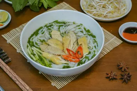 Hình ảnh Gà Đùi Thêm