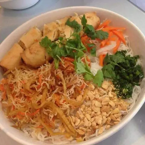 Hình ảnh Bún bì chả giò