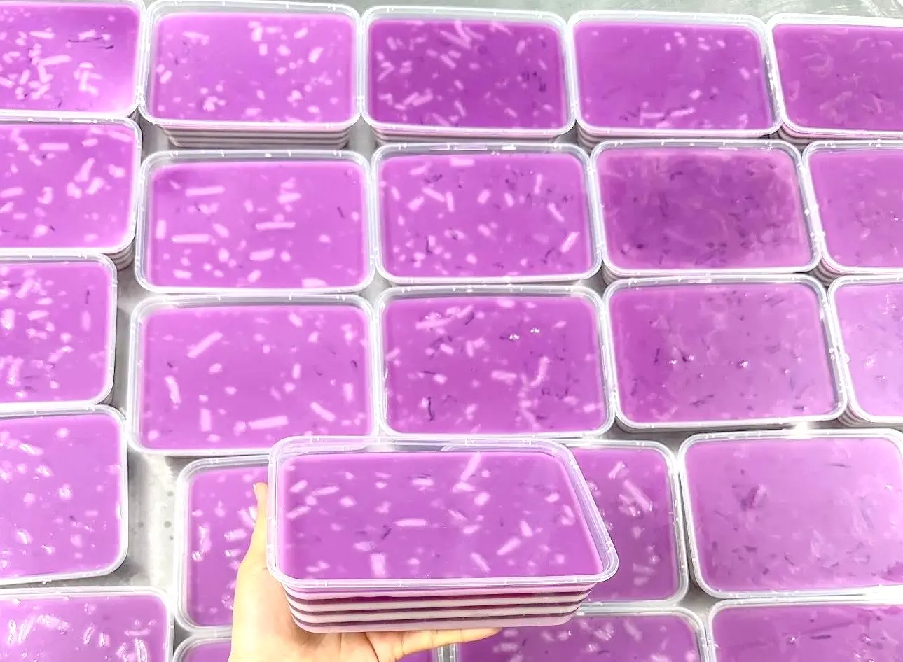 Hình ảnh RAU CÂU KHOAI MÔN GIÒN - Hộp vuông 600gram