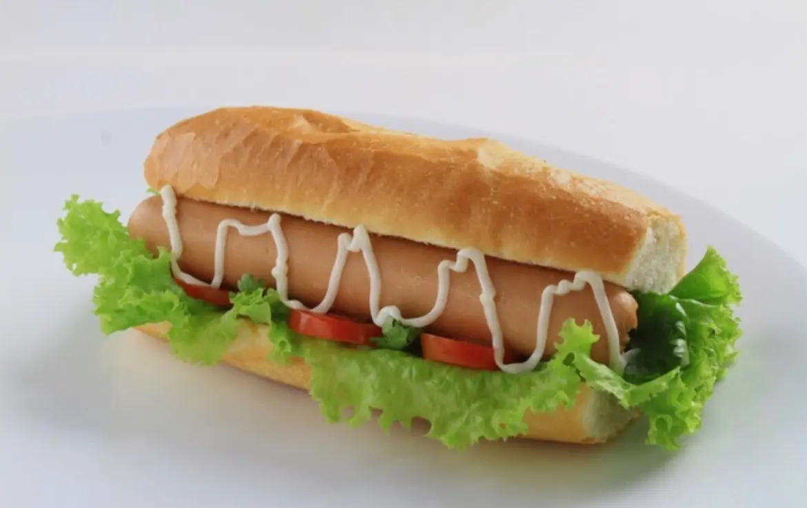 Hình ảnh Bánh mì Trứng Xúc Xích