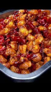 Hình ảnh Xương sụn gà xào cay - 香辣鸡脆骨