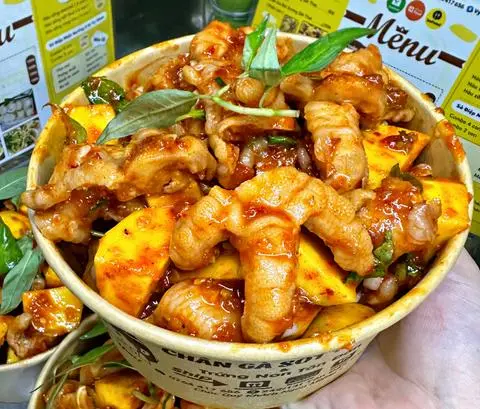 Hình ảnh chân gà rút xương sốt thái- phần lớn 