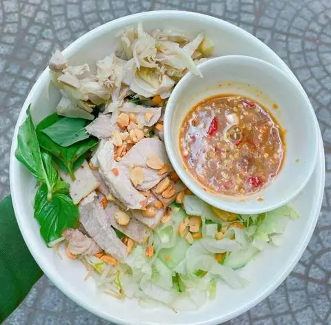 Hình ảnh Bún mắm nêm thịt heo