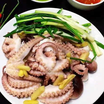 Hình ảnh Bạch tuộc hấp hành gừng 