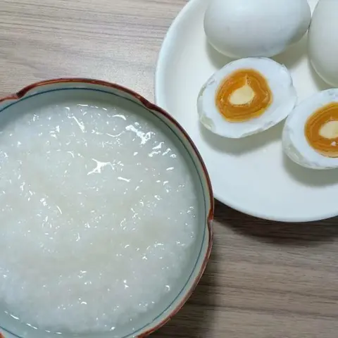 Hình ảnh Cháo trắng trứng muối