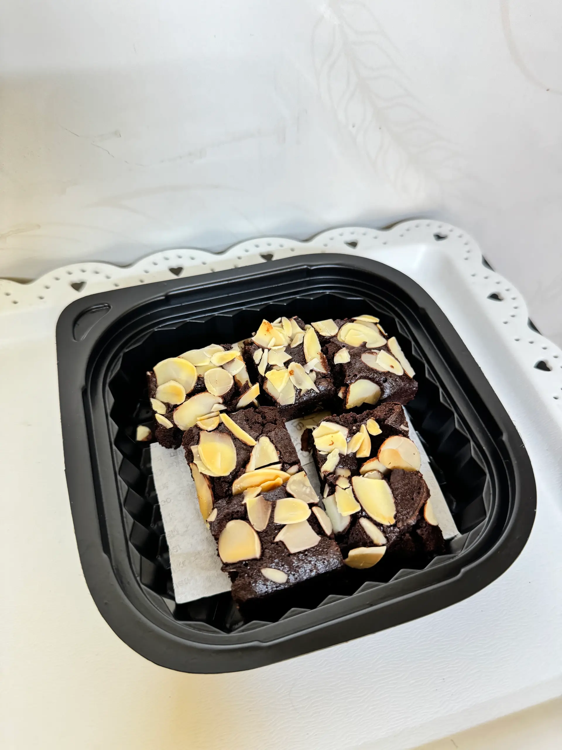 Hình ảnh Brownie hạnh nhân