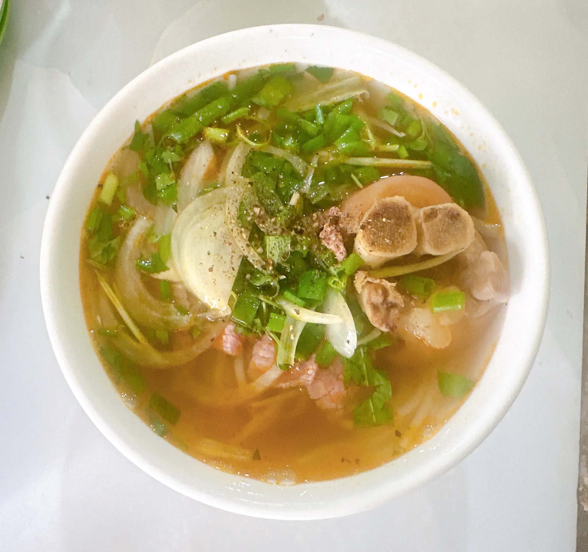 Hình ảnh Bún bò tái - giò heo