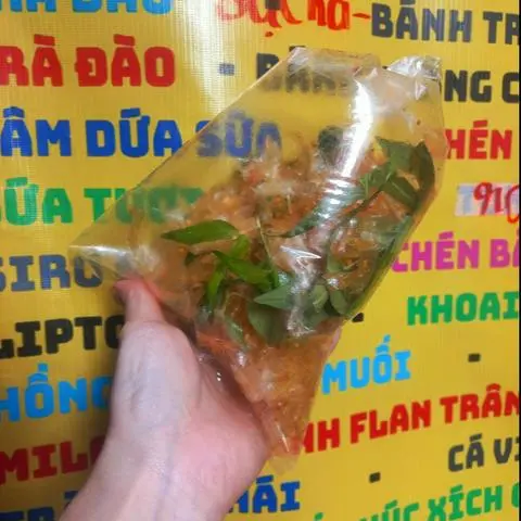 Hình ảnh Bánh Tráng trộn Muối Tắc