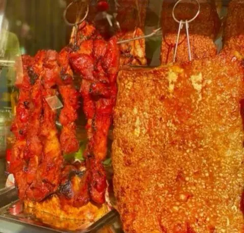 Hình ảnh heo quay đặc biệt 1 ký 
