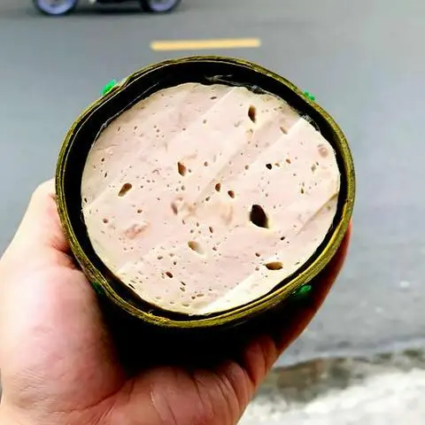 Hình ảnh Chả lụa nhà làm