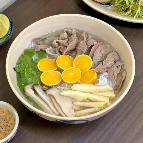 Hình ảnh Bún lòng gà trứng non