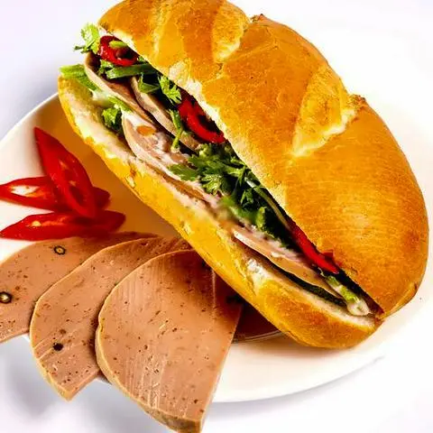 Hình ảnh Bánh mì chả bò
