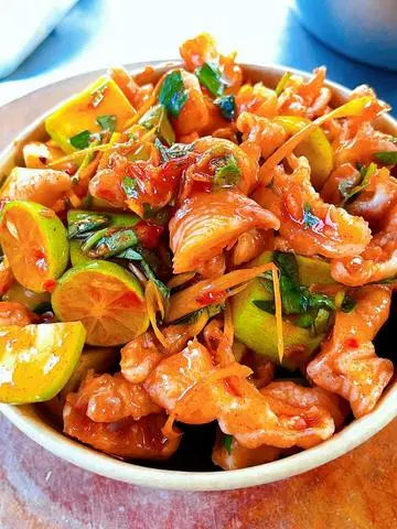 Hình ảnh Chân Gà Rút Xương Mix Bạch Tuộc Size L