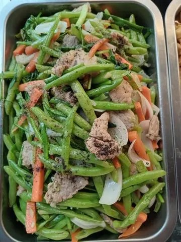 Hình ảnh cơm đậu que xào thịt
