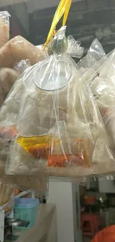 Hình ảnh Bánh tráng sa tế phơi sương muối nhuyễn