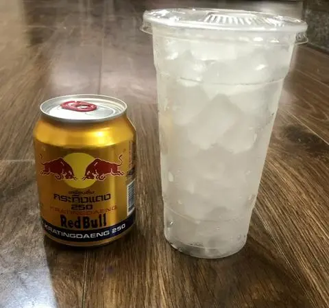 Hình ảnh Bò Cụng + Tẩy Đá
