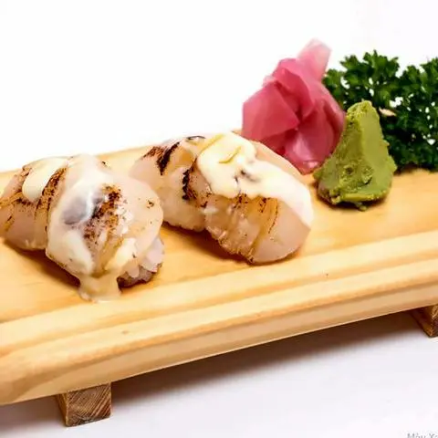 Hình ảnh Nigiri aburi hotate