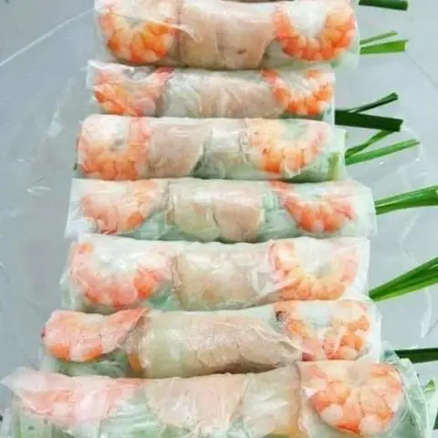 Hình ảnh Gỏi cuốn đặc biệt - thêm tôm thịt - chấm mắm nêm