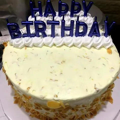Hình ảnh Bánh kem bắp đèn cầy HPBD size 18
