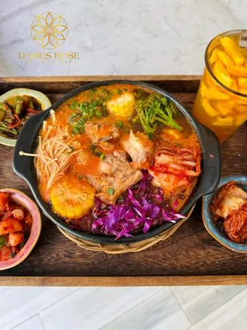Hình ảnh mỳ cay kim chi bò