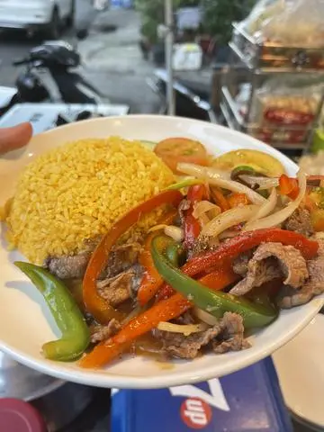 Hình ảnh Cơm bò tiêu đen