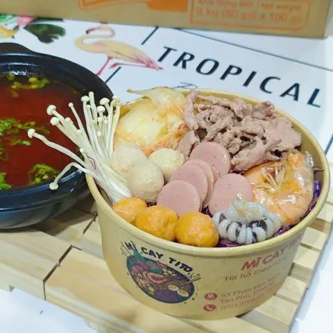 Hình ảnh Mì cay thập cẩm  ( tặng 1ly nước ngọt) 