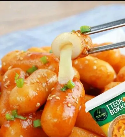Hình ảnh TTEOKBOKKI BÁNH GẠO XÓT PHO MAI
