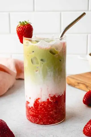 Hình ảnh Dâu Matcha Latte 