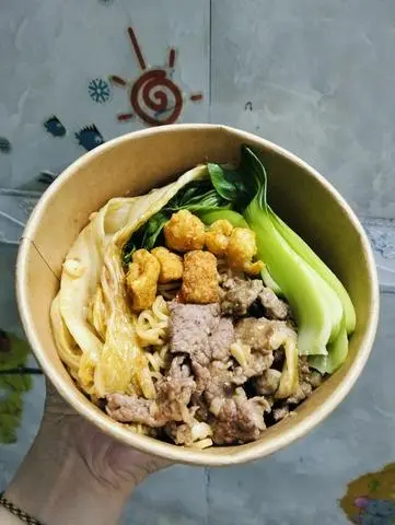 Hình ảnh Combo mì trộn bò kim chi - trà tắc Thái xanh
