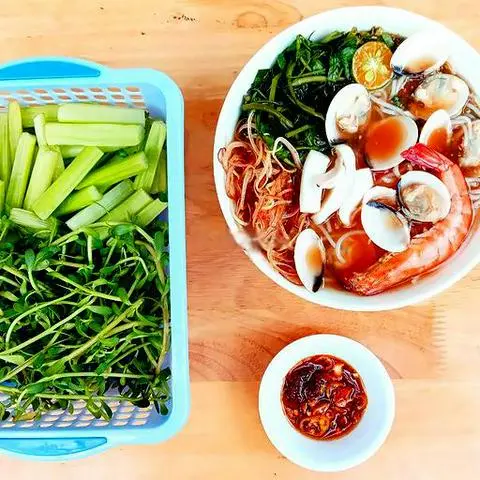 Hình ảnh Bún Thái hải sản