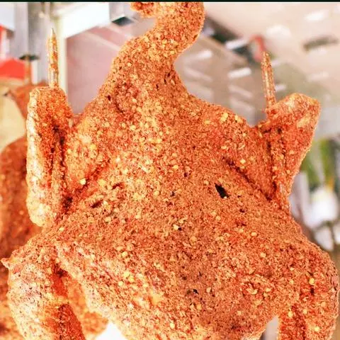 Hình ảnh Gà nướng - 1 cơm lam kèm 5 chân gà nướng