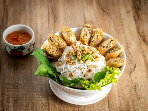 Hình ảnh Bún Chả Giò