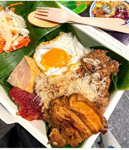 Hình ảnh Xôi Chả Cá Ốp la