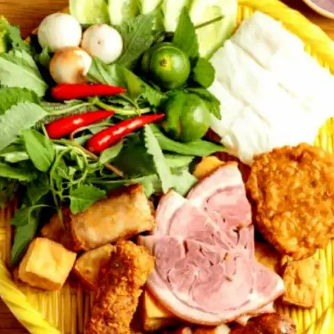 Hình ảnh 1 tá lả + 1 dồi sụn