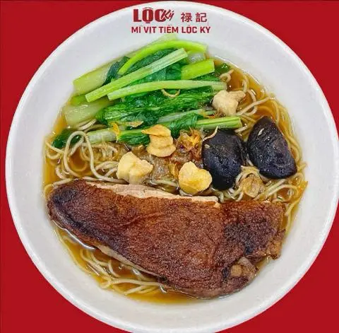 Hình ảnh Mì vịt tiềm - má đùi - nước