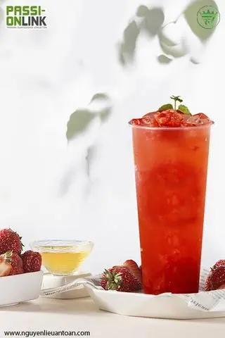 Hình ảnh Trà dâu tươi thạch dừa 700ml