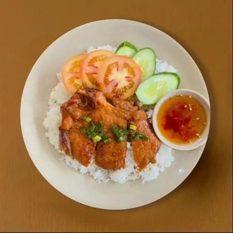 Hình ảnh CƠM + SƯỜN
