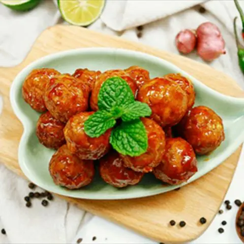 Hình ảnh Cá viên sốt thái