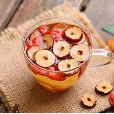 Hình ảnh Trà gừng táo đỏ mật ong