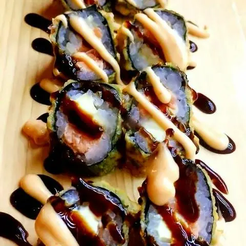 Hình ảnh Salmon Negi Chese - Cá Hồi, Hành Lá, Phô Mai Chiên Tempura