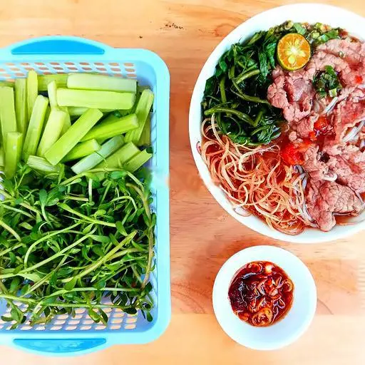 Hình ảnh Bún Thái Bò Tái