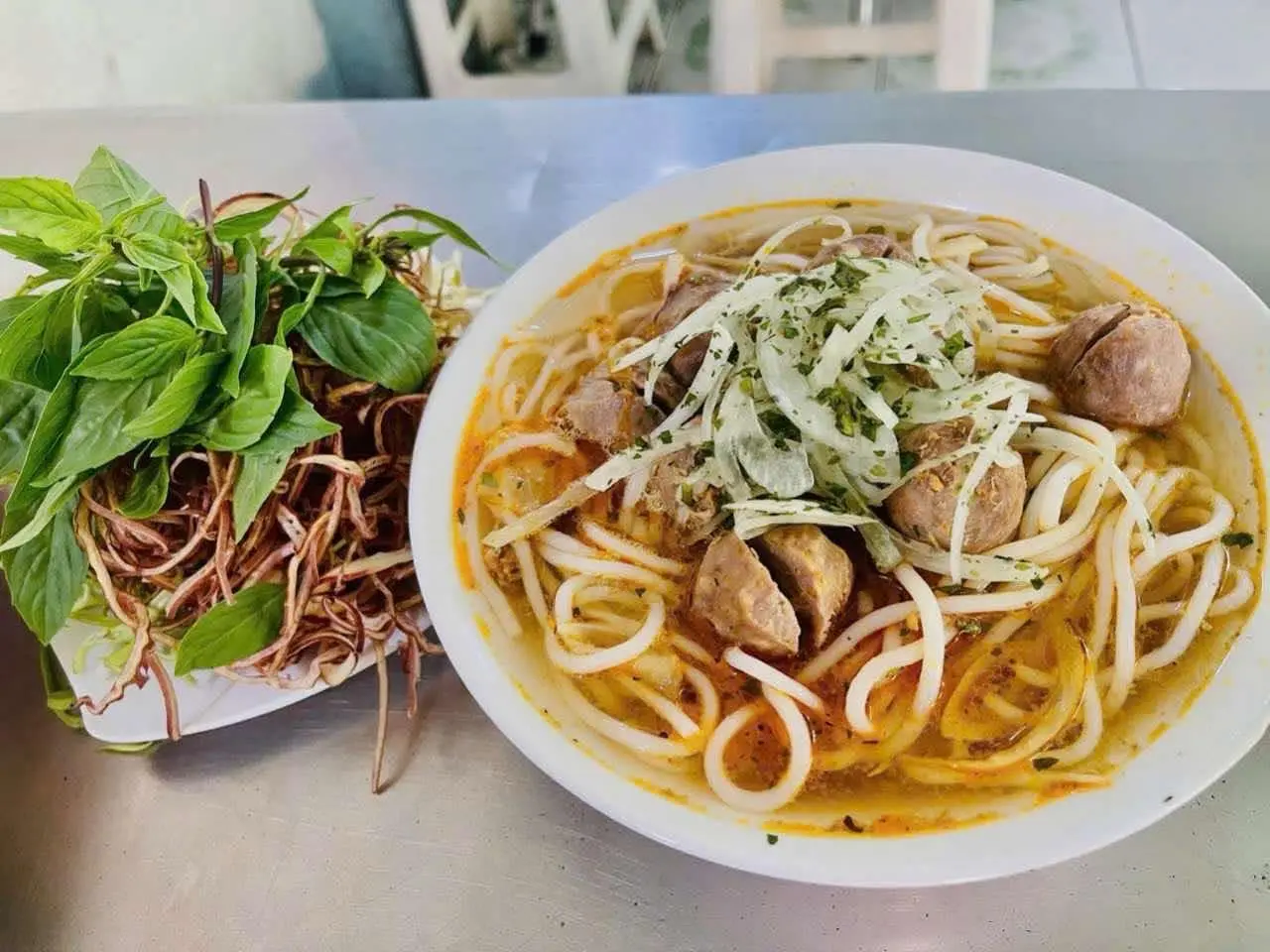 Hình ảnh Bún bò bò viên, chả